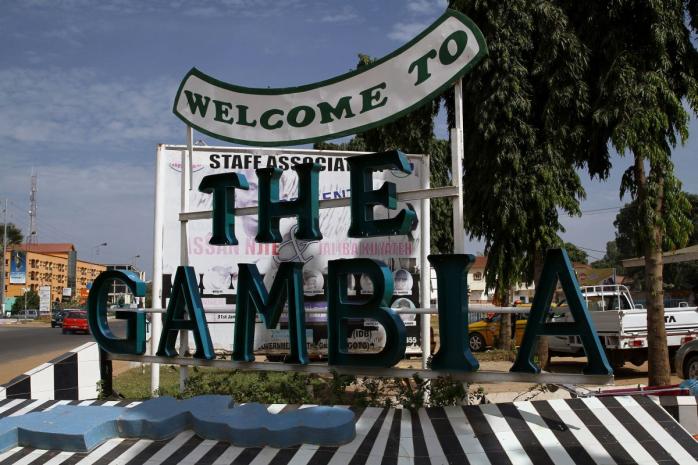 Военное вторжение приостановлено: Сенегал и Гамбия сядут за стол переговоров