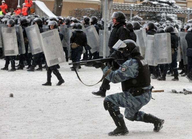 Суд по делу расстрела Майдана: пострадавшего ранили из автомата экс-беркутовца