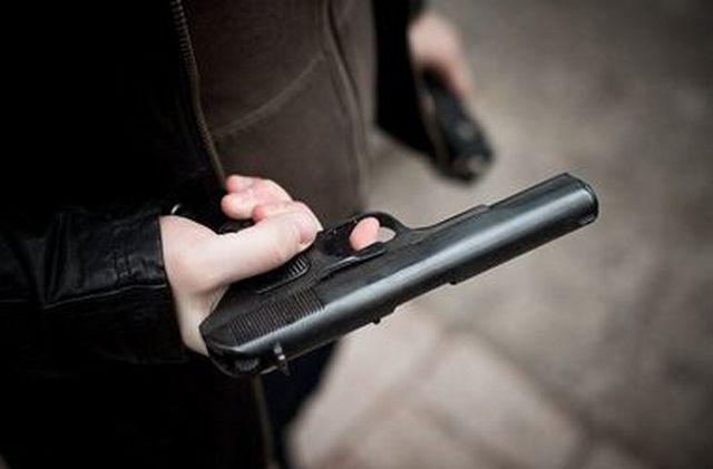 В Одесі під час затримання застрелився зловмисник, який поранив чоловіка на ринку