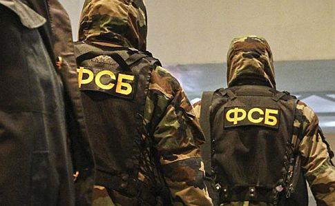 У Сімферополі завершились обшуки в адвокатів кримських татар, вилучено оргтехніку