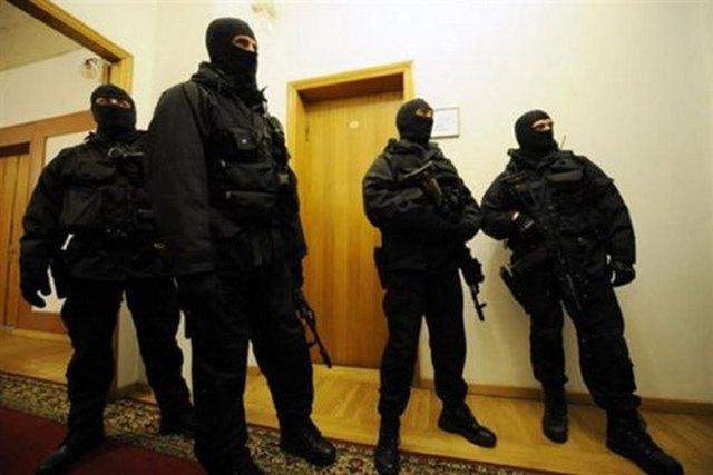 Силовики обшукали міськраду Лисичанська і домівки заступників мера