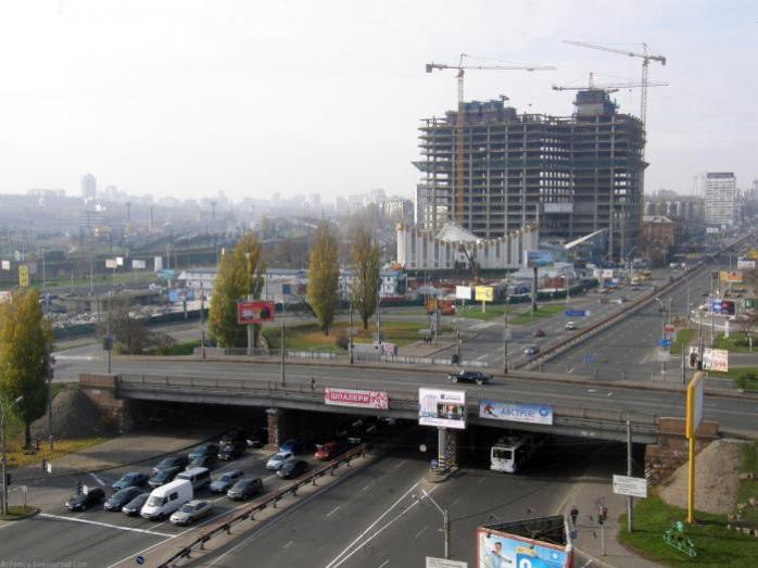 В «Киевавтодоре» заявили о 10-ти частично пригодных столичных путепроводах