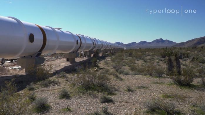 Илон Маск показал первую рабочую трассу поездов будущего Hyperloop в Неваде (ВИДЕО)