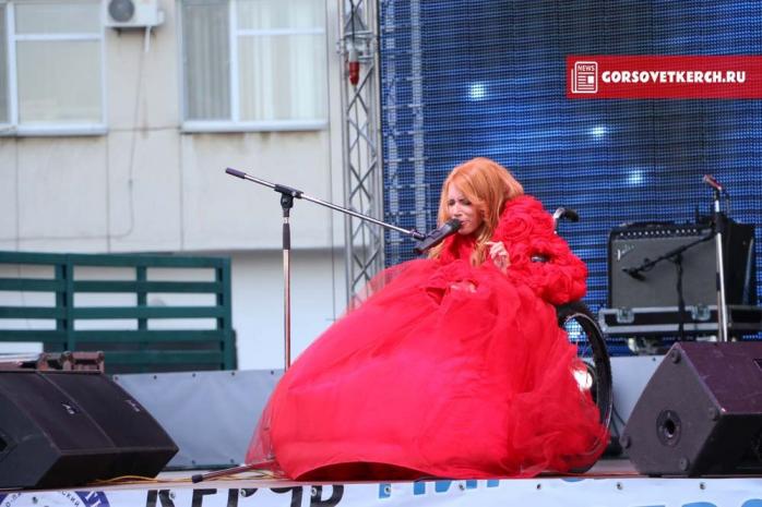 Представительница России на Евровидении-2017 выступала в оккупированном Крыму (ФОТО, ВИДЕО)