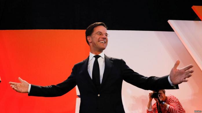 Вибори в Нідерландах: партія прем’єра впевнено перемагає