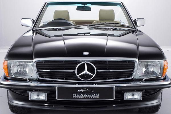 У Британії продають Mercedes-Benz 1989 року з пробігом в 1,5 км (ФОТО)