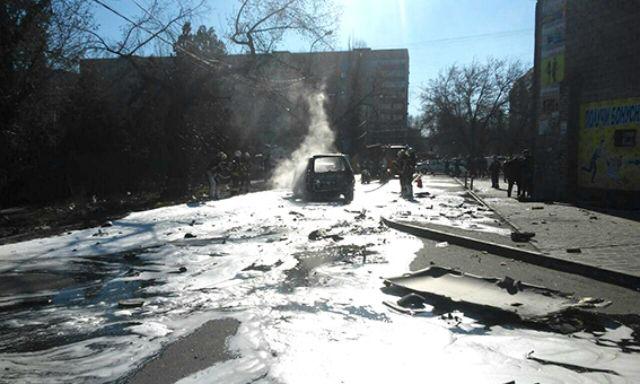 Взрыв автомобиля в Мариуполе квалифицирован как теракт