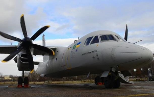 Відбувся перший політ українського літака Ан-132D, зібраного без російських комплектуючих (ВІДЕО)