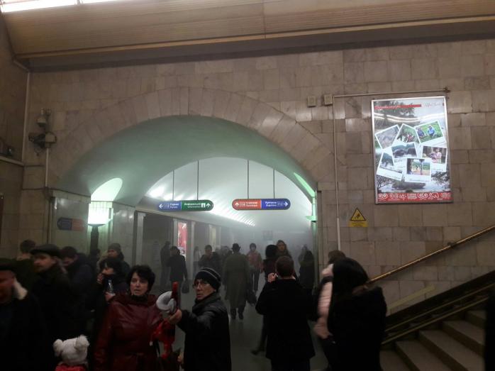 В результаті вибуху в метро Санкт-Петербурга загинуло 10 осіб — ЗМІ