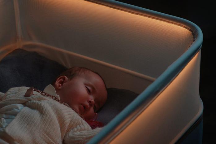 Бебі-бос: Ford презентував концепт-ліжечко для немовлят (ФОТО)