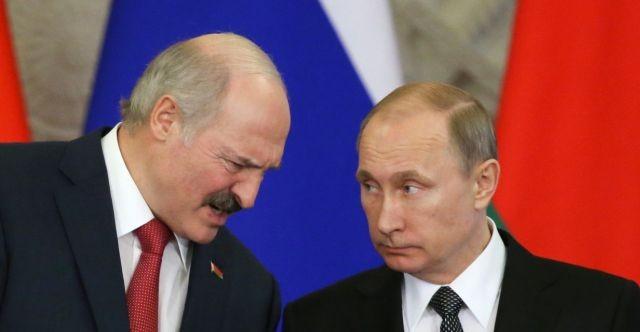Путін задобрює Білорусь кредитом в 1 млрд доларів