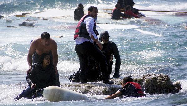 У берегов Ливии не могут найти около 100 мигрантов