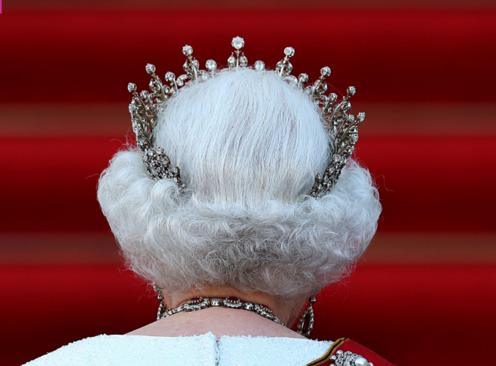 Да здравствует королева! Елизавете II сегодня исполняется 91 год (ФОТО)