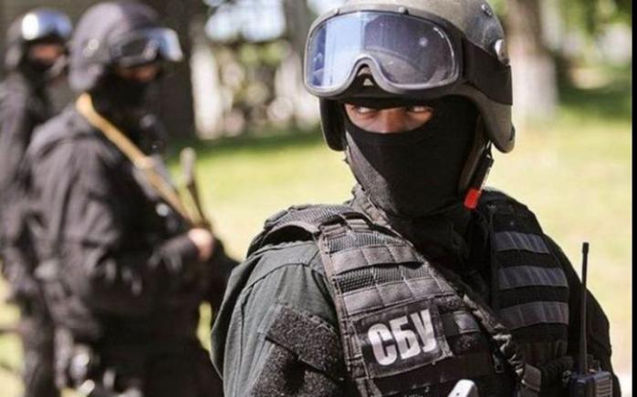 На Донбасі СБУ виявила два схрони бойовиків із гранатометами (ФОТО)
