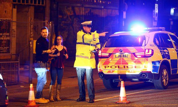 СМИ сообщили о 20 погибших при взрыве на стадионе в Манчестере