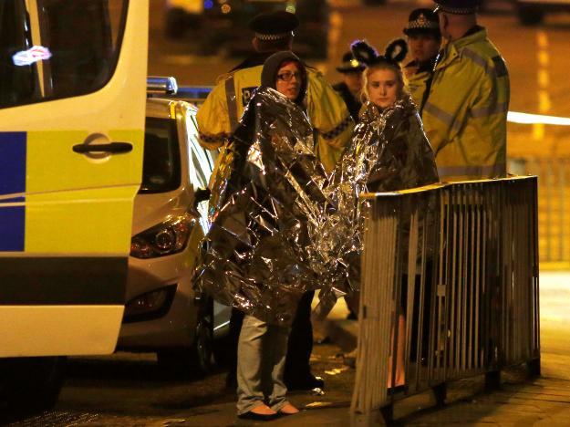 Через теракт в Манчестері у Британії призупинять передвиборчу кампанію