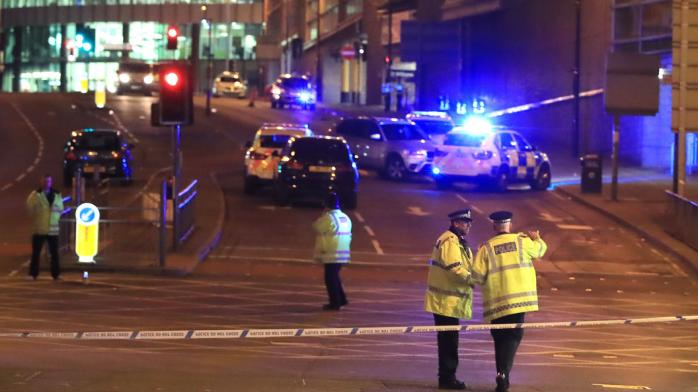 Поліція Манчестера повідомила нові дані про жертв вибуху на концерті