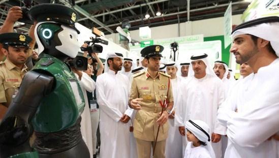 К 2030 году в Дубае появится отделение полиции с правоохранителями-роботами