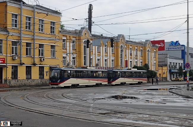 У Києві швидкісний трамвай зійшов з рейок