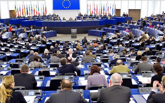 Европарламент проголосовал за предоставление Украине временных автономных торговых преференций