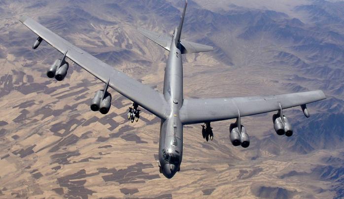 США перекинули в Європу бомбардувальники B-52H, здатні нести ядерний боєзаряд
