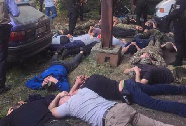 Стрілянина на вінницькому зерносховищі: 45 затриманих проведуть за ґратами 60 діб