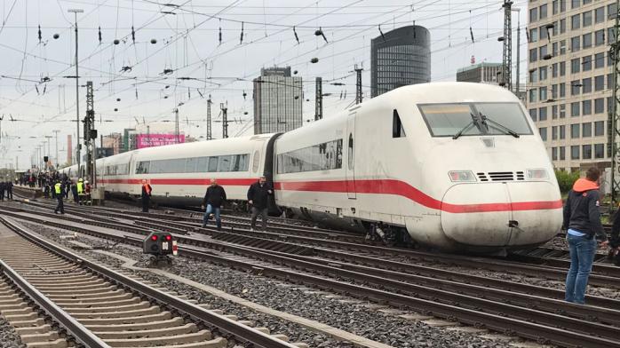 У Німеччині зупинилися потяги: поліція заявляє про сплановану атаку