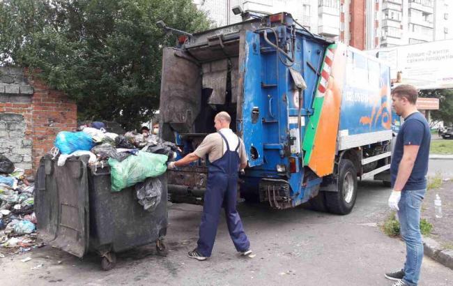 Вице-премьер Зубко: Из Львова вывезли почти половину накопленного мусора