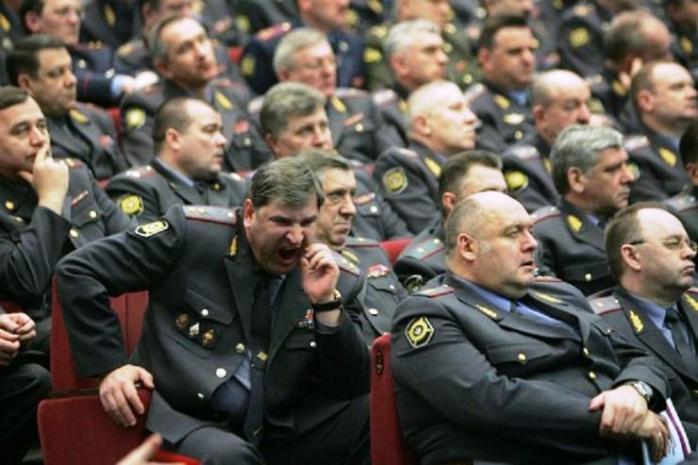 Путин уволил восьмерых генералов и прокурора Бурятии