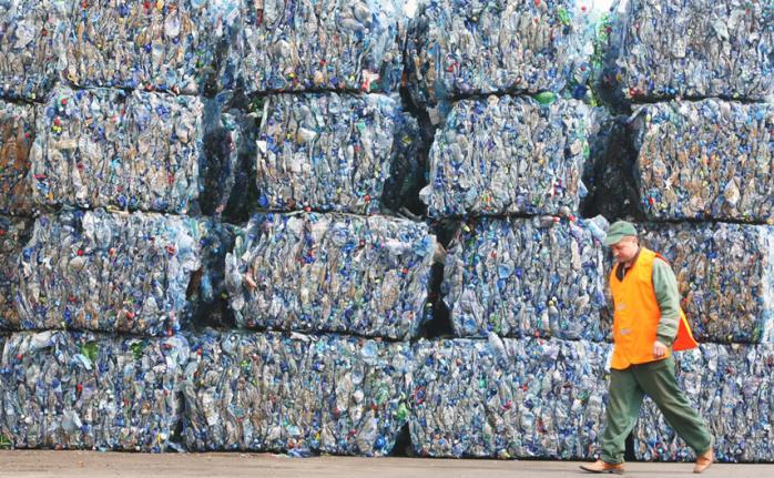 Конец «мусорной эпопеи»: во Львове завершили уборку мусора со всех контейнерных площадок