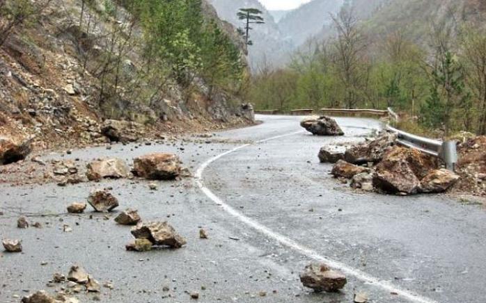 Під каменепад у Північній Осетії потрапила група українських туристів, є постраждалі
