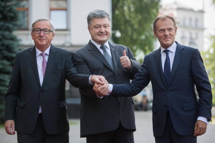 «Потужний сигнал агресору»: Порошенко подякував ЄС за розширення санкцій проти Росії