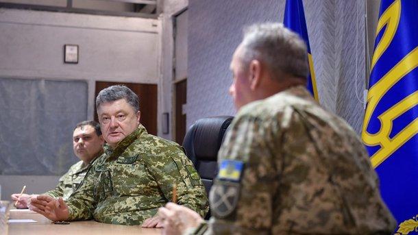 Порошенко в Краматорську обговорив із військовими «шкільне перемир’я» (ФОТО)