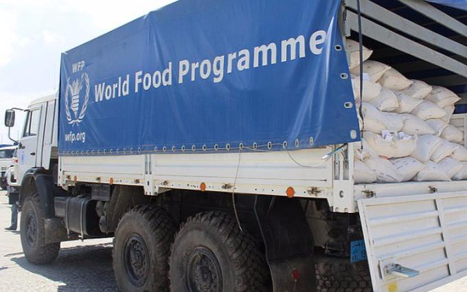 ООН направила на окуповану Луганщину сім вантажівок із гумдопомогою