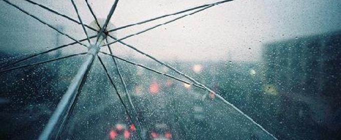 Синоптики попереджають про негоду 4 вересня: в Україні очікуються дощі та град