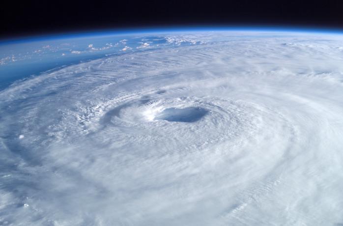 Вслед за разрушительной «Ирмой» к Карибскому бассейну движется ураган «Хосе»
