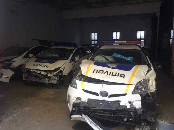 В Запорожье полицейские за день разбили два кроссовера Mitsubishi (ФОТО)