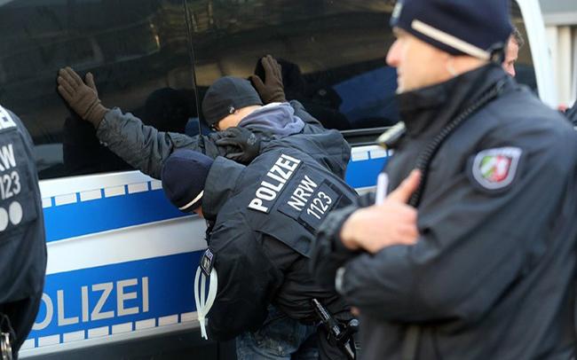 Полиция Германии арестовала подозреваемого в подготовке массового теракта