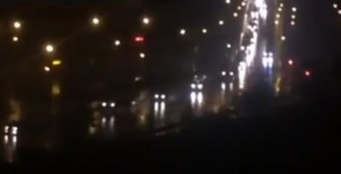 Появилось видео колонны военной техники в оккупированном Луганске — Вellingcat (ВИДЕО)