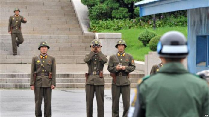 Опубліковано відео втечі солдата КНДР до Південної Кореї (ВІДЕО)