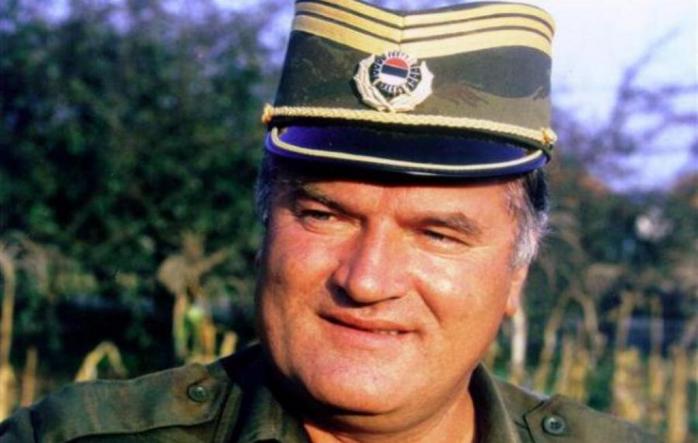 Сербського генерала Младича довічно ув’язнили за геноцид