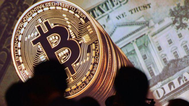 Bitcoin знову б'є рекорд. Фото BBC.com