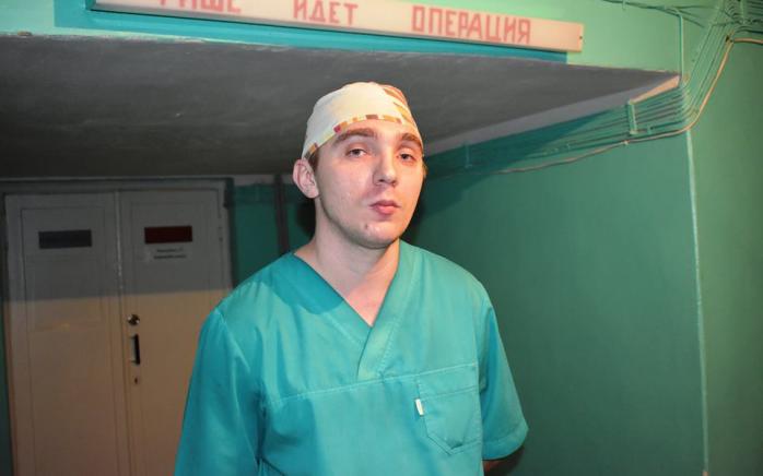 Военный хирург Дмитрий. Фото: Пресс-центр штаба АТО