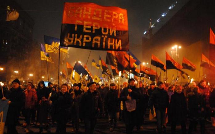 Факельное шествие в Киеве. Фото: Знай.юа