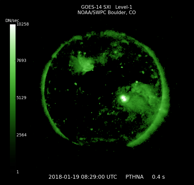 Вспышка на Солнце. Фото: Национальное управление океанических и атмосферных исследований США NOAA