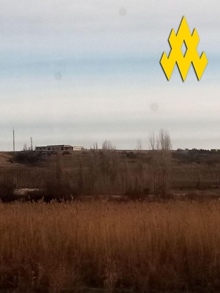 Ворожа спецтехніка біля аеродромів «Бельбек» і «Кача». Фото: «АТЕШ»