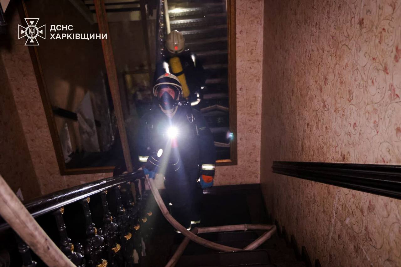 Наслідки обстрілу Харкова. Фото: ДСНС