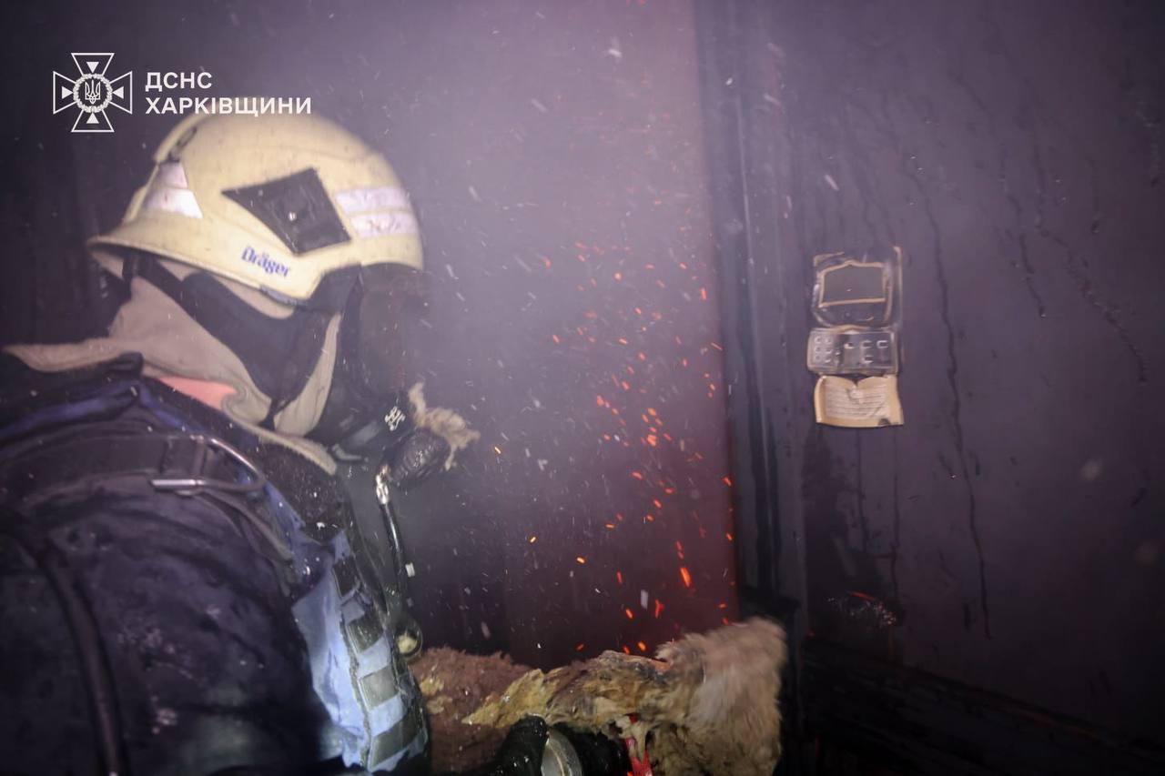 Наслідки обстрілу Харкова. Фото: ДСНС